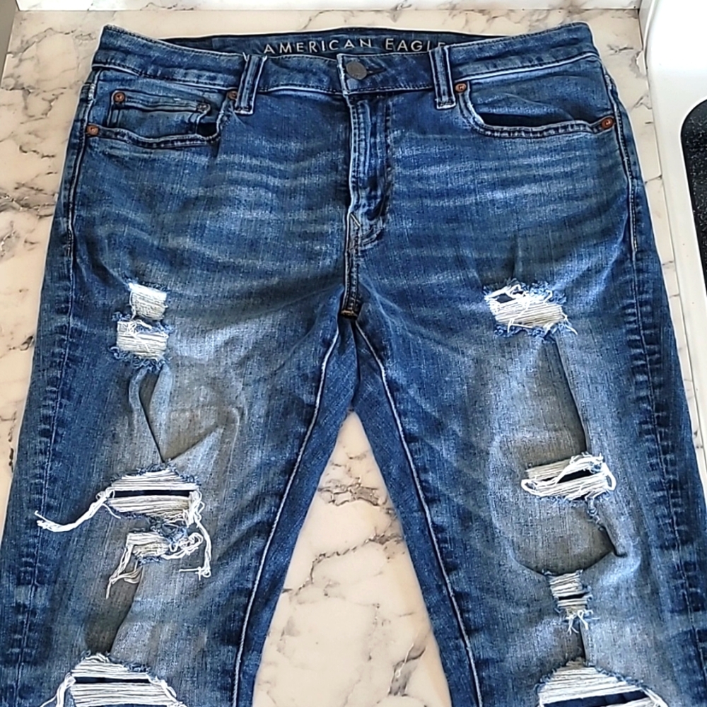 🦅American Eagles ripped skinny jeans